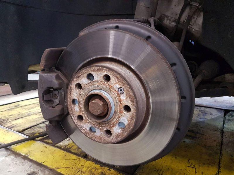 Xe tải phát ra những âm thanh kỳ lạ