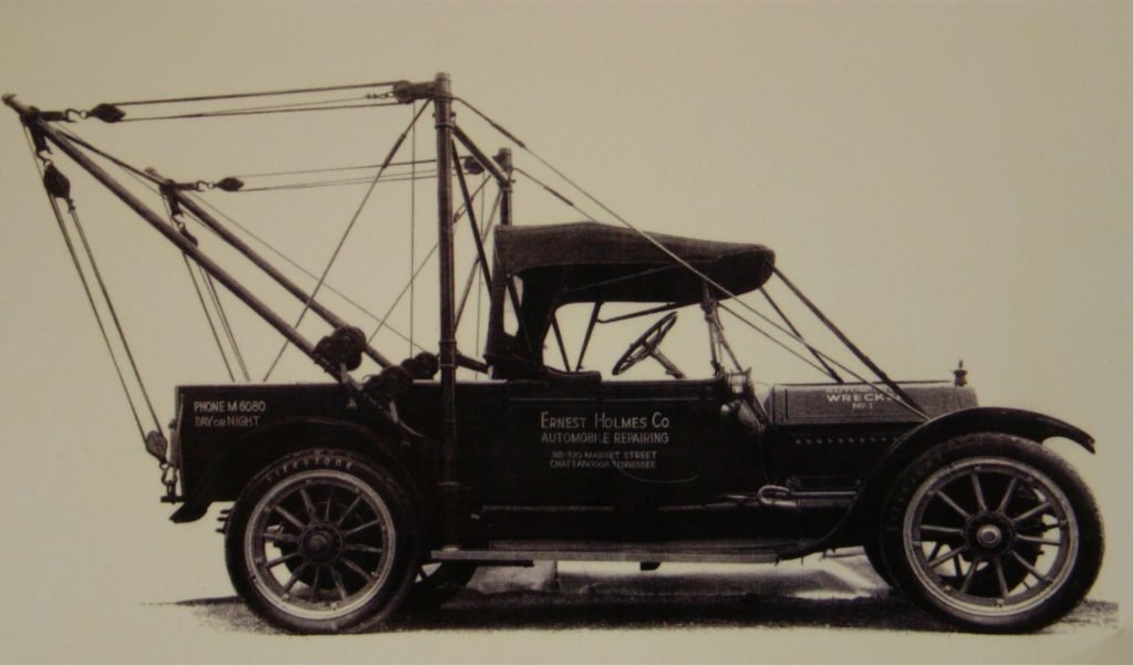The Holmes 485 – Chiếc xe tải đầu kéo bản thương mại đầu tiên 