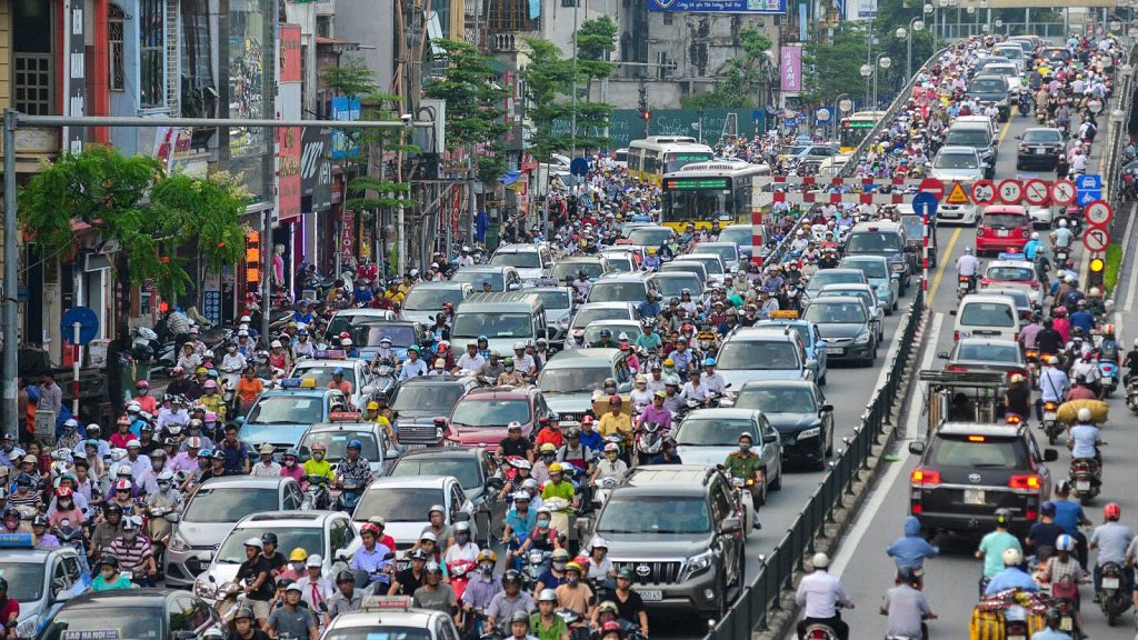 Top 10 kinh nghiệm và kỹ năng lái xe tải an toàn trong thành phố