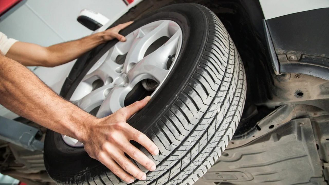 Bao lâu thì thay lốp ô tô một lần?