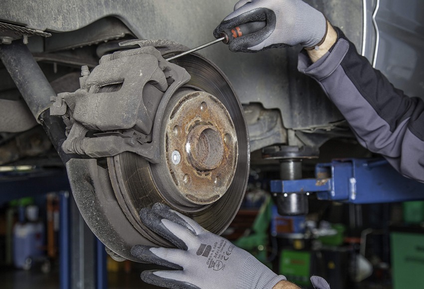 Nguyên nhân khiến hiệu suất phanh giảm